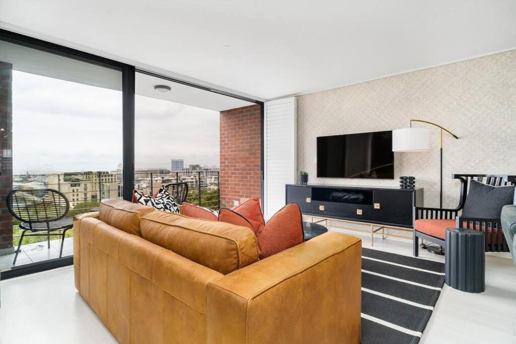 Styled Top Floor Apartment, With Back-Up Power Cape Town Dış mekan fotoğraf