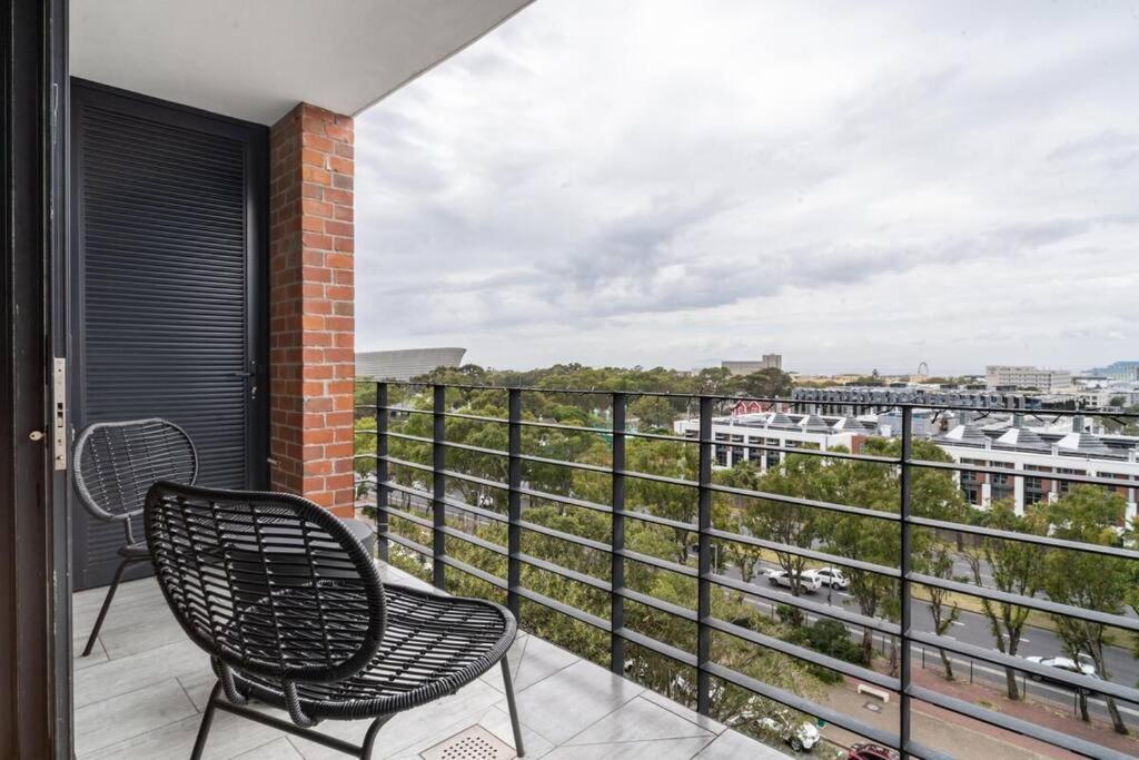 Styled Top Floor Apartment, With Back-Up Power Cape Town Dış mekan fotoğraf