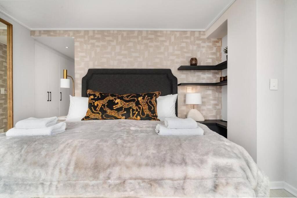 Styled Top Floor Apartment, With Back-Up Power Cape Town Dış mekan fotoğraf