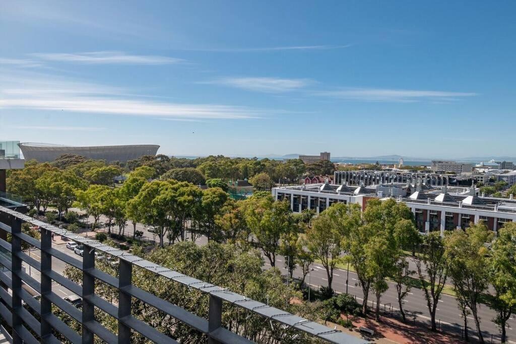 Styled Top Floor Apartment, With Back-Up Power Cape Town Dış mekan fotoğraf